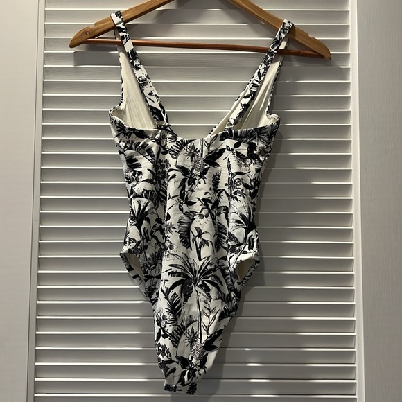 NWT Onia Sylvie One Piece - Picture 10 of 11